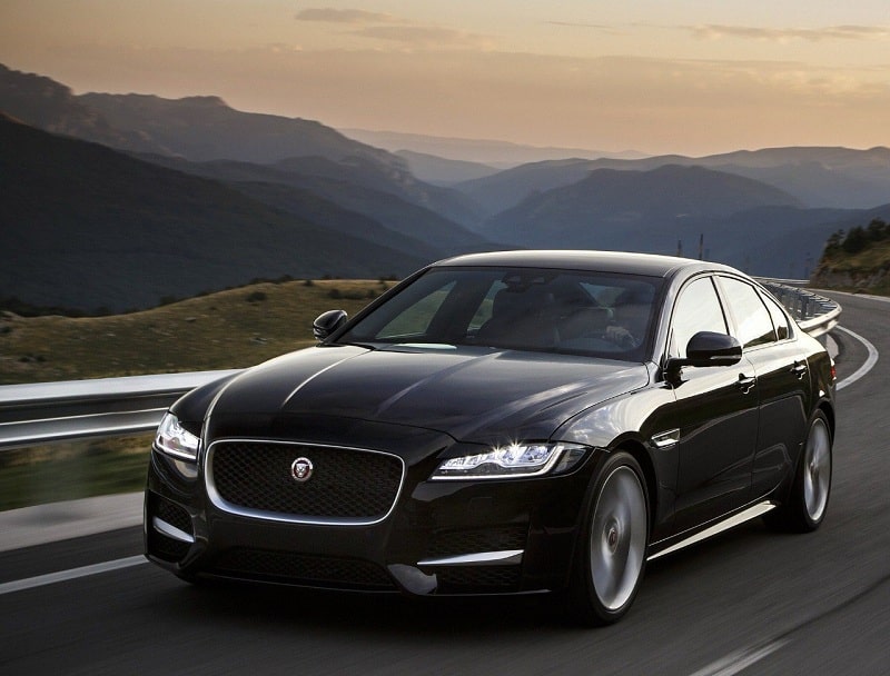 аренда Jaguar XF в Санкт-Петербурге